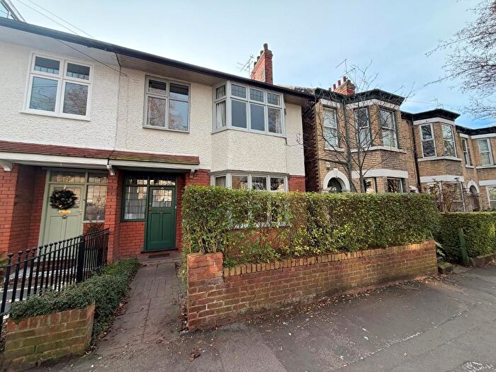 3 Bedroom Terraced House For Sale In Marlborough Ave, Hull, HU5