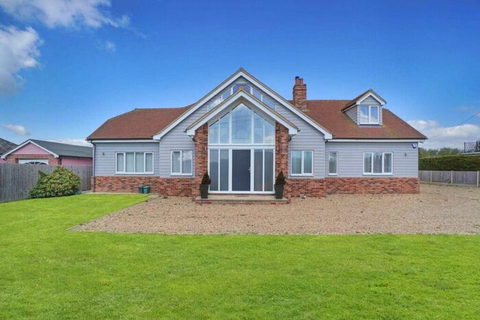 5 Bedroom Detached House For Sale In Trusses Road, Bradwell On Sea, CM0