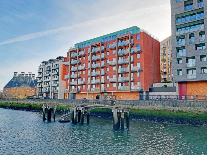2 Bedroom Flat To Rent In Zephyr Court, Stoke Quay, IP2