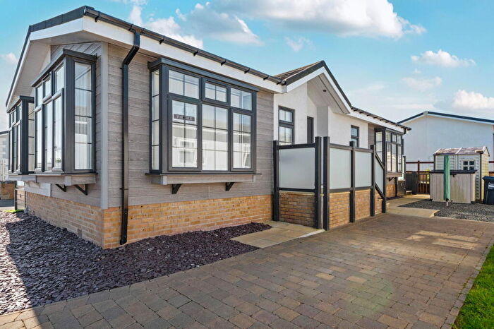 2 Bedroom Park Home For Sale In Honeysuckle Way, Meadowlands Court, Poundstock, Bude, Cornwall, EX23