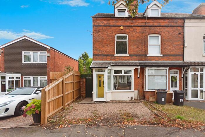 2 Bedroom End Of Terrace House For Sale In Wynford Road, Acocks Green, Birmingham, West Midlands, B27