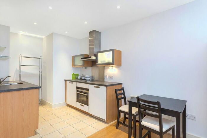 1 Bedroom Flat To Rent In One West Point, Portal Way, London, W3