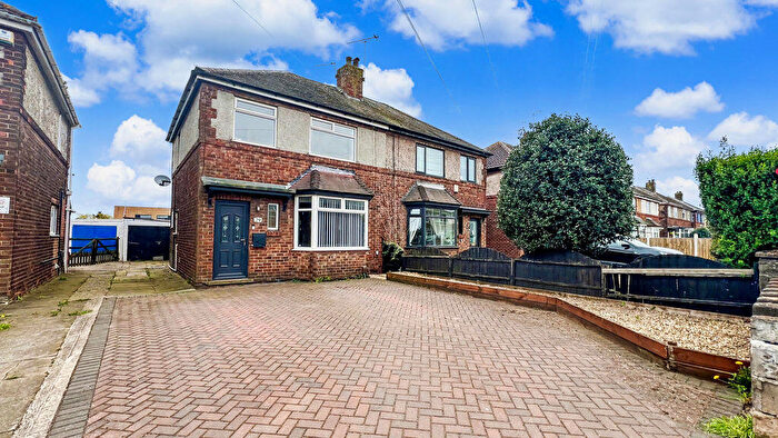 3 Bedroom Semi Detached House For Sale In Cornwall Road, Scunthorpe, DN16