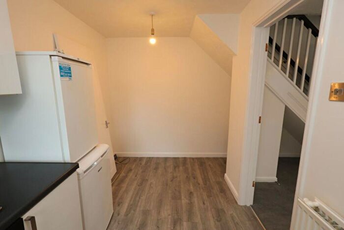 1 Bedroom House To Rent In Eltham Ave, SL1
