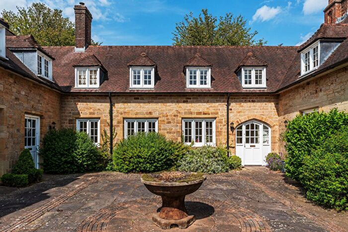 2 Bedroom Mews For Sale In Clockhouse Mews, Penshurst, Tonbridge, Kent, TN11