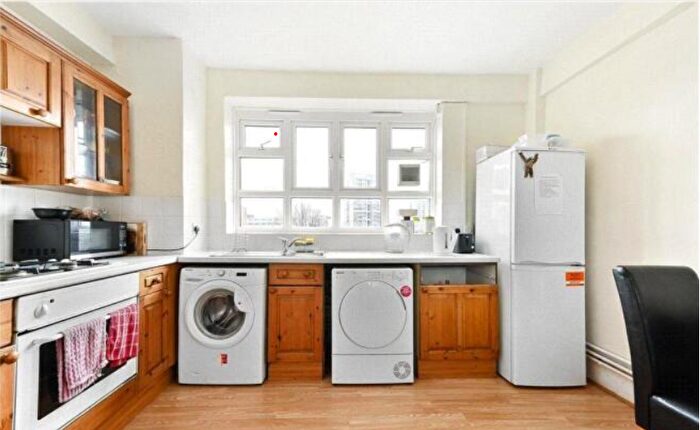 3 Bedroom Apartment To Rent In Conant House, St. Agnes Place, London, SE11