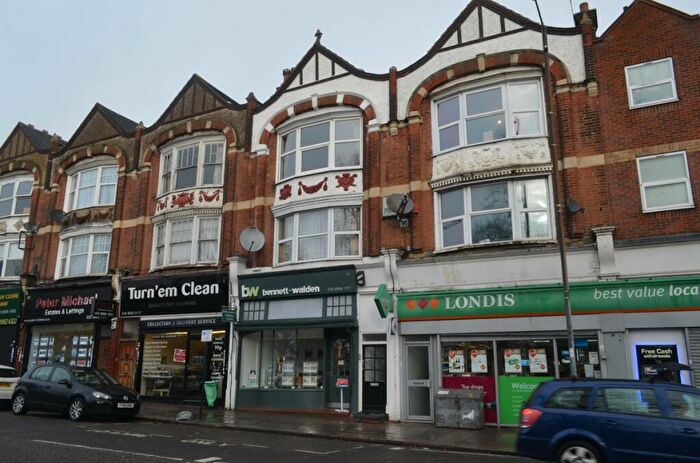 1 Bedroom Flat To Rent In Aldermans Hill, Palmers Green, N13