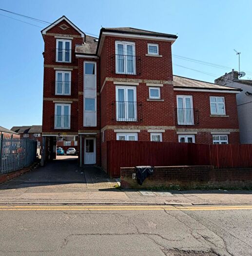 2 Bedroom Flat To Rent In Wheeler Street, Maidstone, Kent, ME14