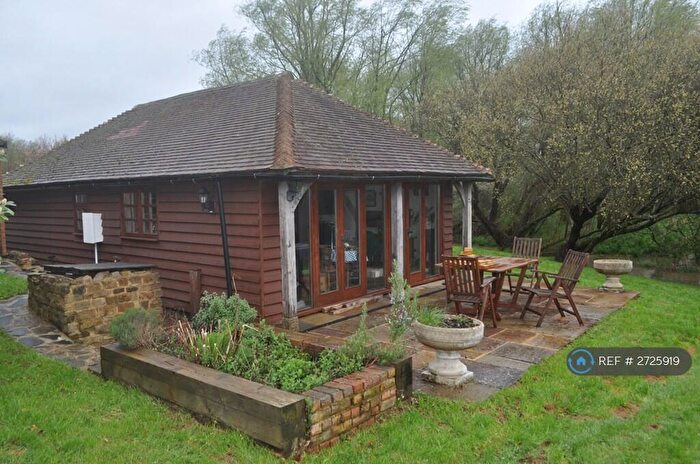 2 Bedroom Bungalow To Rent In Blackgate Lane, Pulborough, RH20