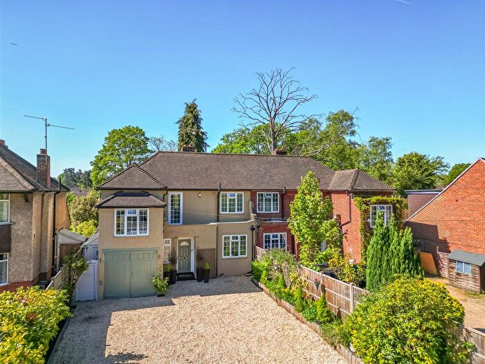 4 Bedroom Semi Detached House For Sale In Reading Road, Wokingham, Berkshire, RG41