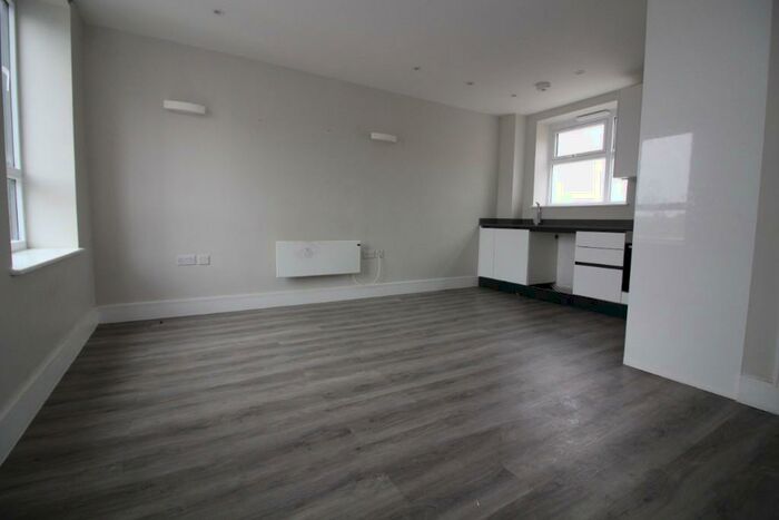 1 Bedroom Apartment To Rent In High Street, Gravesend, Kent, DA11