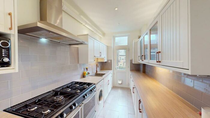 3 Bedroom Terraced House To Rent In Keighley Road, Silsden., BD20