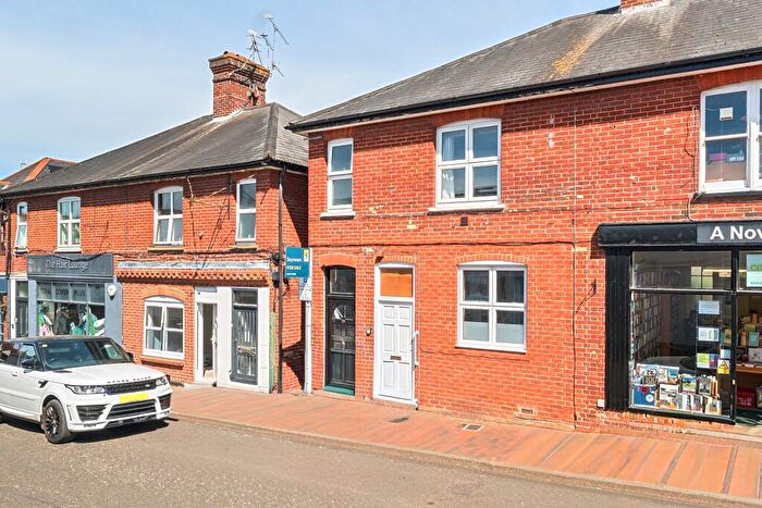 1 Bedroom Maisonette For Sale In Queen Street, Godalming, Surrey, GU7
