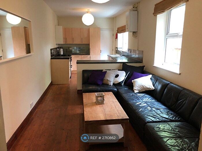 7 Bedroom Terraced House To Rent In Milton Road, Southampton, SO15