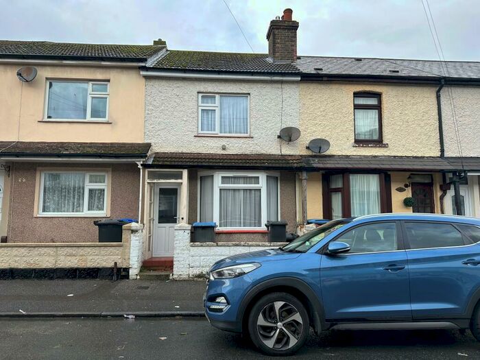 3 Bedroom House To Rent In Manor Road, Dover, CT17