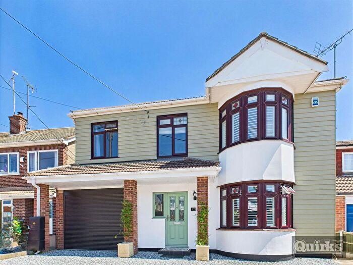 5 Bedroom Detached House For Sale In Sandown Road, Wickford, SS11