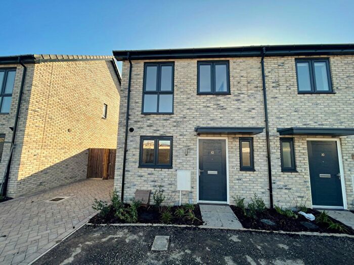 3 Bedroom End Of Terrace House To Rent In Watson Way, Almondsbury, South Gloucestershire, BS10