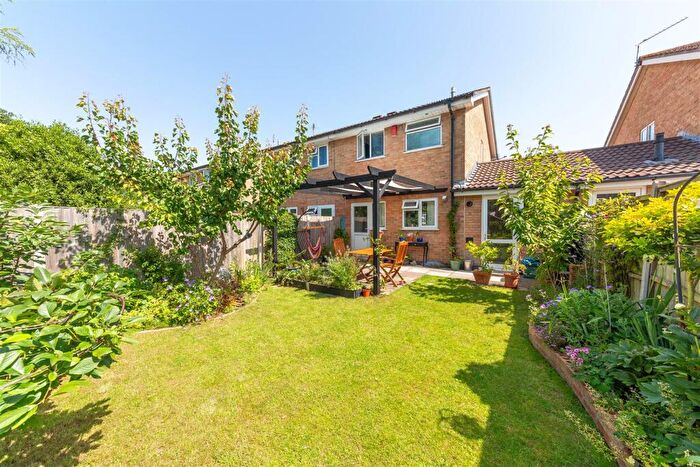 2 Bedroom Semi-Detached House For Sale In Homeleaze Road | Brentry, BS10