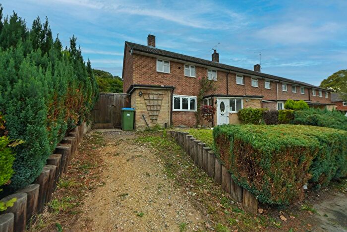 3 Bedroom End Of Terrace House For Sale In Cheriton Avenue, Southampton, SO18