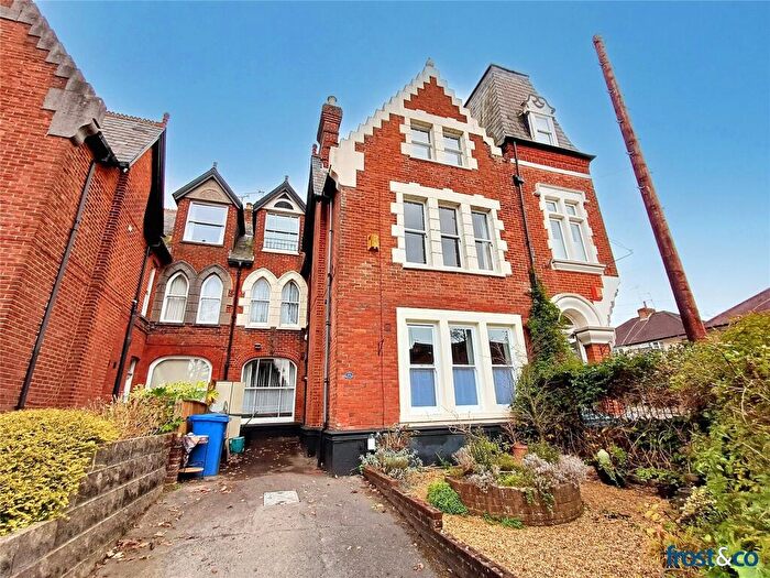 1 Bedroom Apartment For Sale In Church Road, Lower Parkstone, Poole, Dorset, BH14