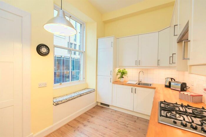 1 Bedroom Flat To Rent In Lady Lawson Street, Edinburgh, EH3