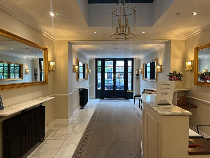 2 Bedroom Flat To Rent In Brompton Road, London, SW3