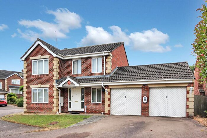 4 Bedroom Detached House For Sale In Ashton Grove, Wellingborough, NN8