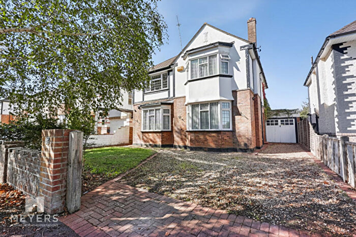 4 Bedroom Detached House For Sale In Durrington Road, Bournemouth, BH7