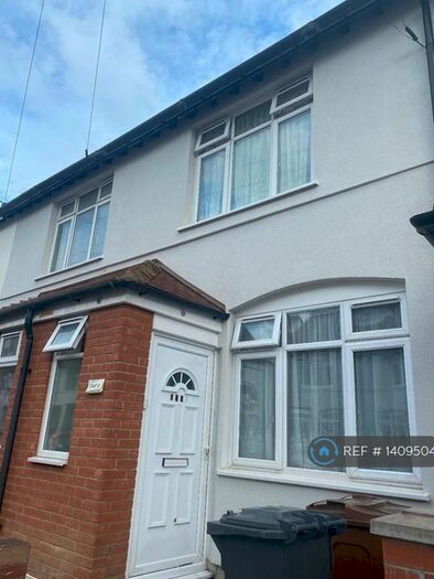 2 Bedroom Detached House To Rent In Morley Road, Barking, IG11