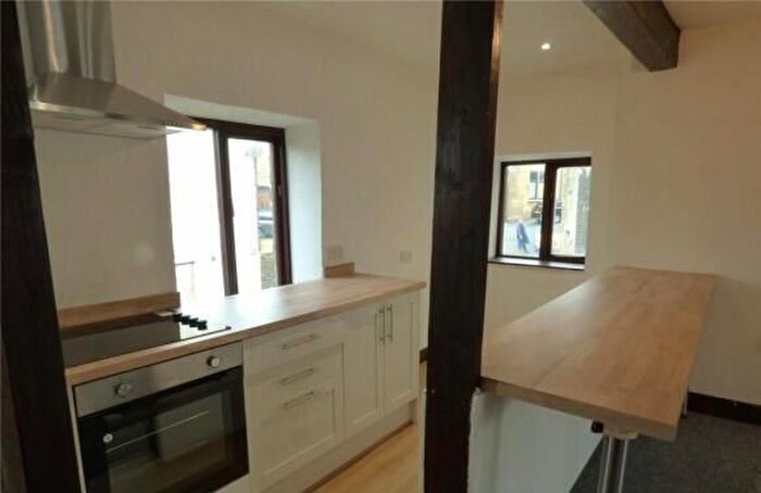 2 Bedroom Property To Rent In Grane Road, Haslingden, BB4
