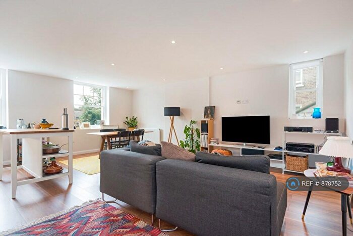 2 Bedroom Flat To Rent In Brondesbury Road, London, NW6