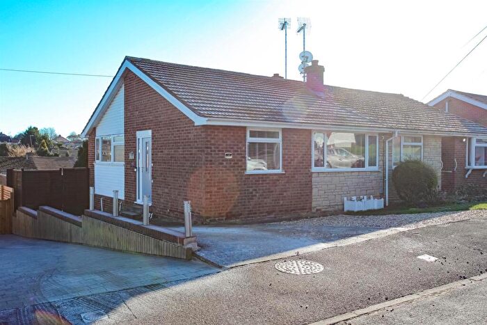 2 Bedroom Semi-Detached Bungalow For Sale In Mewburn Road, Banbury, OX16