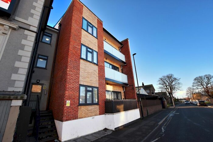 1 Bedroom Flat To Rent In London Road, Croydon, CR0