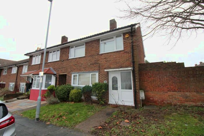 3 Bedroom End Of Terrace House To Rent In The Hides, Harlow, CM20