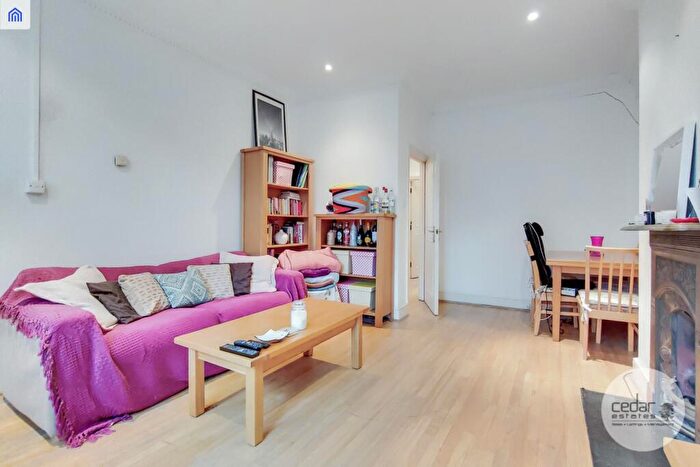 2 Bedroom Flat To Rent In Goldhurst Terrace, South Hampstead, NW6