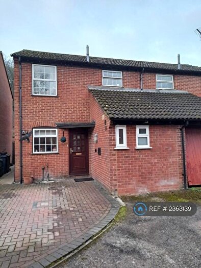 4 Bedroom Semi-Detached House To Rent In Lammas Way, Loudwater, High Wycombe, HP10