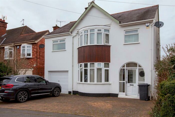 5 Bedroom Detached House To Rent In Shanklin Drive, Leicester, LE2