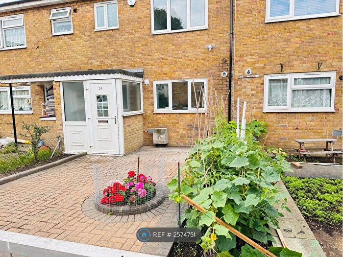 3 Bedroom Terraced House To Rent In Talbot Road, London, E6