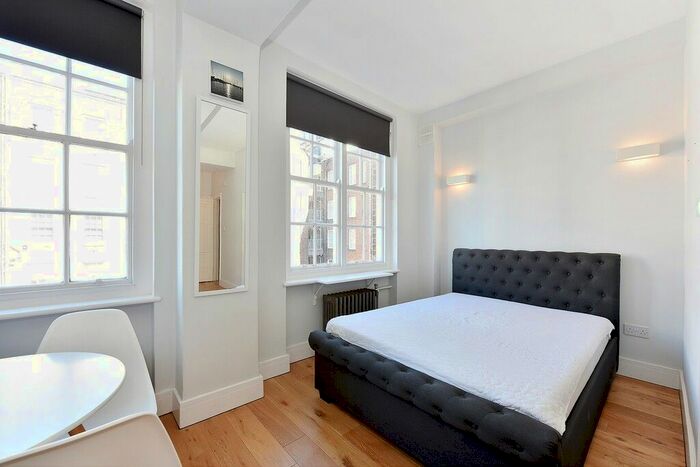 Studio To Rent In Queensway, Bayswater, W2