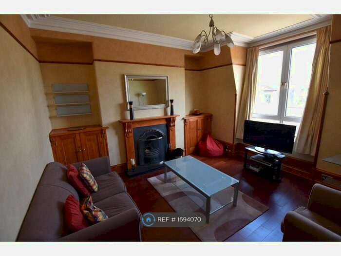 2 Bedroom Flat To Rent In Great Western Road, Aberdeen, AB10