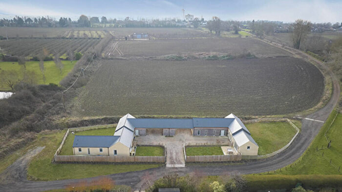 7 Bedroom Detached Bungalow For Sale In Haddenham, Cambridgeshire, CB6