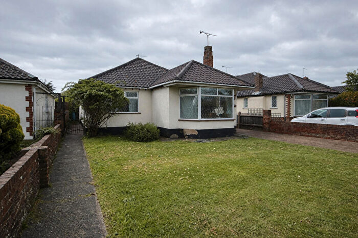 3 Bedroom Detached Bungalow For Sale In Goring Way, Worthing, BN12