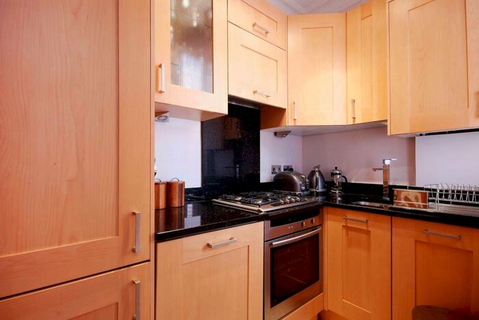 1 Bedroom Flat To Rent In Park Walk, Chelsea, London, SW10