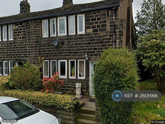 3 Bedroom Terraced House To Rent In Middle Newgate, Littleborough, OL15