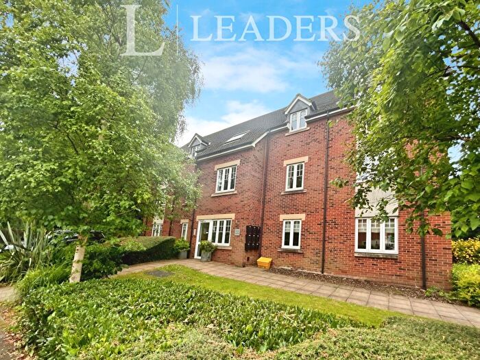 2 Bedroom Flat To Rent In Birchfield Road, Redditch, Worcestershire, B97