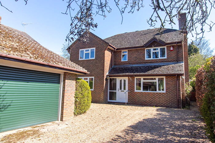 4 Bedroom Detached House For Sale In Winchester Road, Ropley, Alresford, SO24