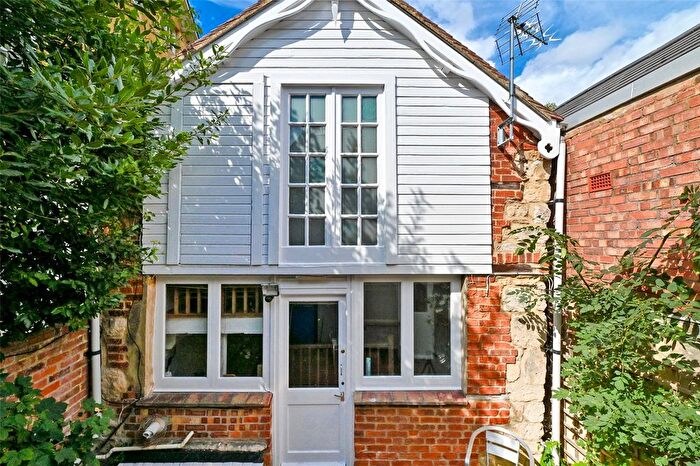 1 Bedroom Terraced House For Sale In North Parade Avenue, Oxford, Oxfordshire, OX2