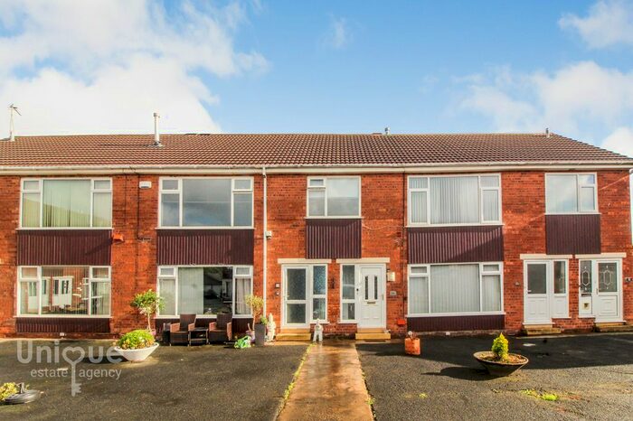 2 Bedroom Flat To Rent In Settle Court, Lytham St. Annes, Lancashire, FY8