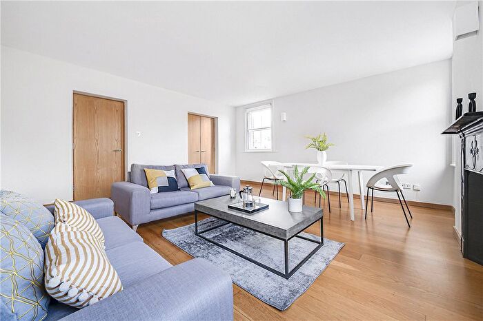 2 Bedroom Flat To Rent In Marylebone High Street, London, W1U