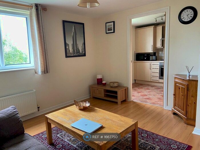 2 Bedroom Flat To Rent In Allanfield Place, Edinburgh, EH7